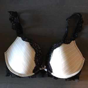 Victoria’s Secret bra